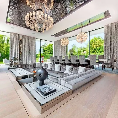 Ultima Geneve Hotel